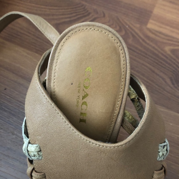 Sandals - Picture 2 of 3